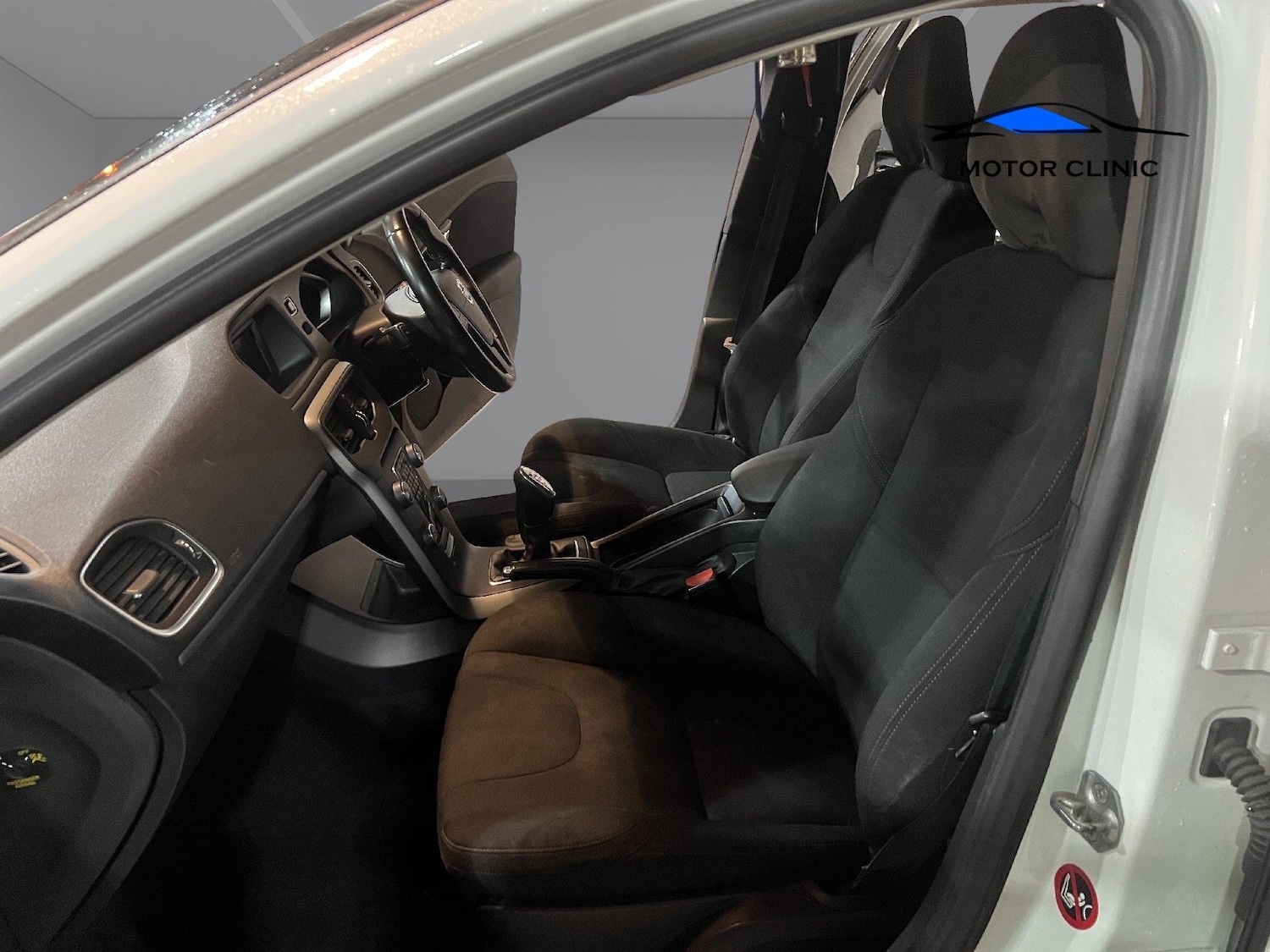 Used Volvo V40 2014 for sale - 77008419: Photo 11