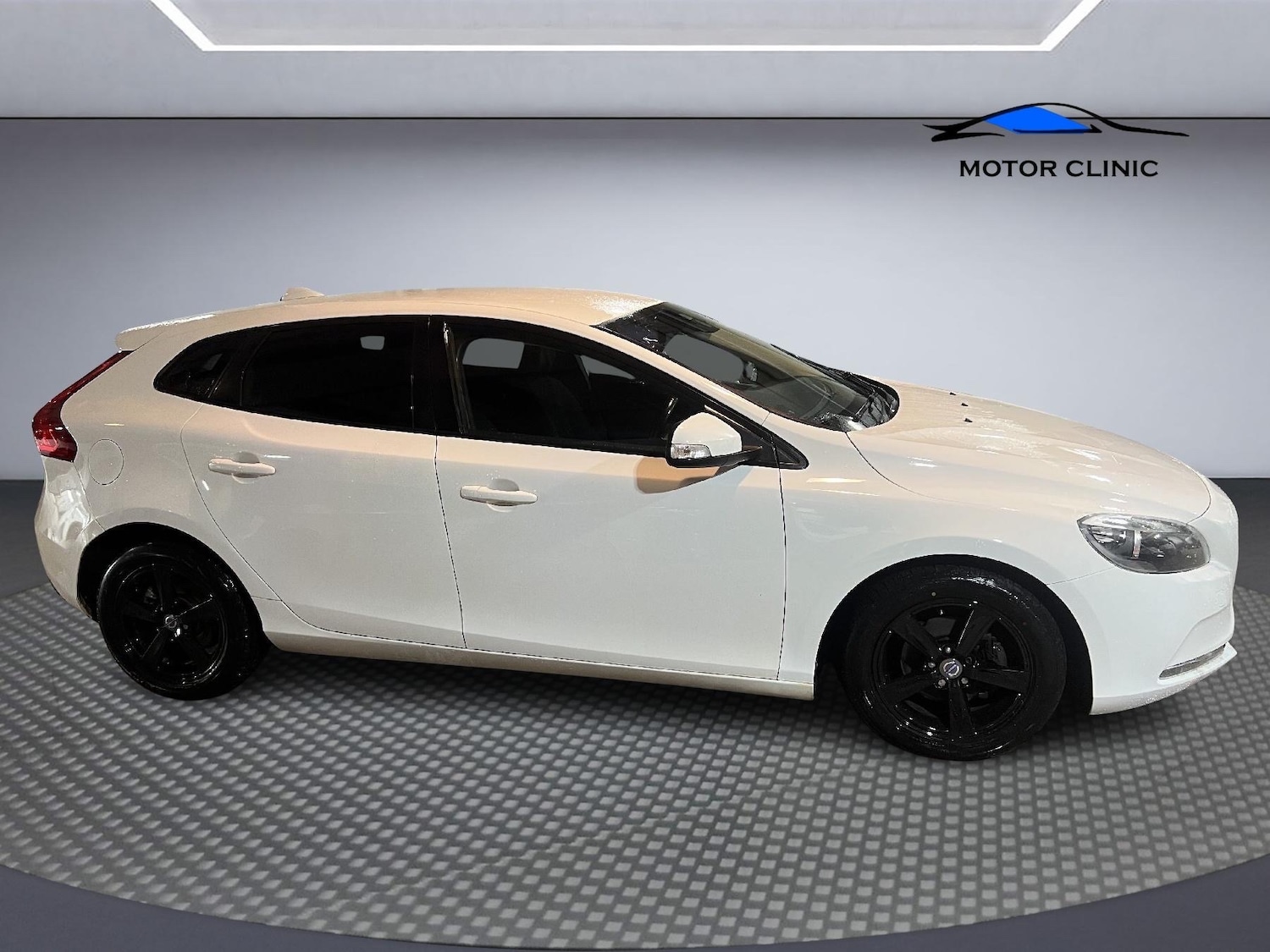 Used Volvo V40 2014 for sale - 77008419: Photo 7