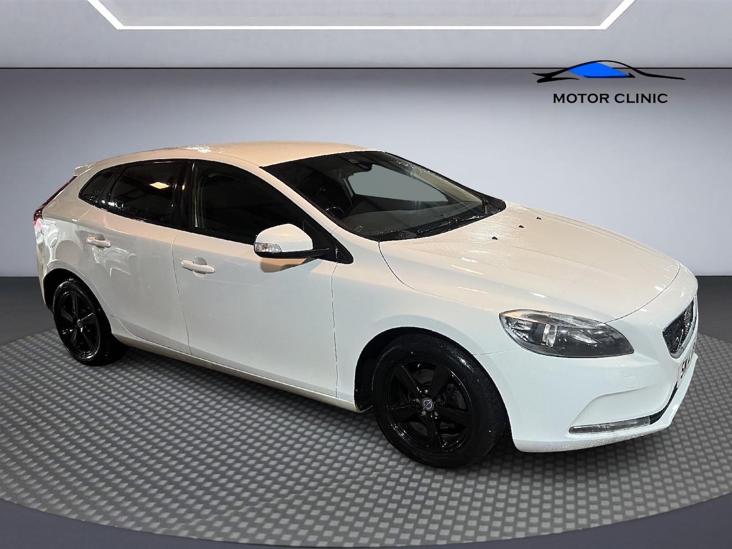 Used Volvo V40 2014 for sale - 77008419: Photo 8