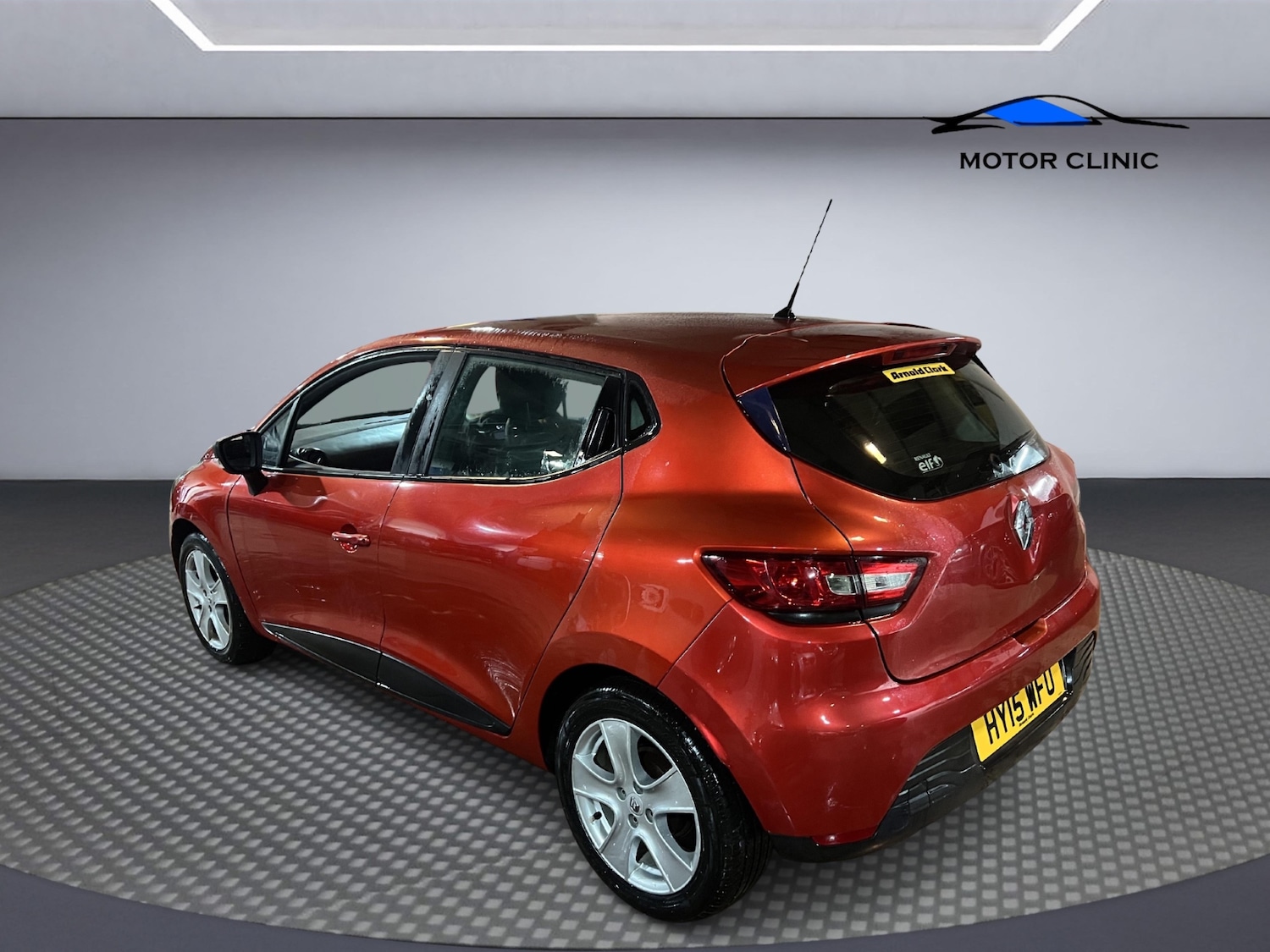 Used Renault Clio 2015 for sale - 76431188: Photo 3
