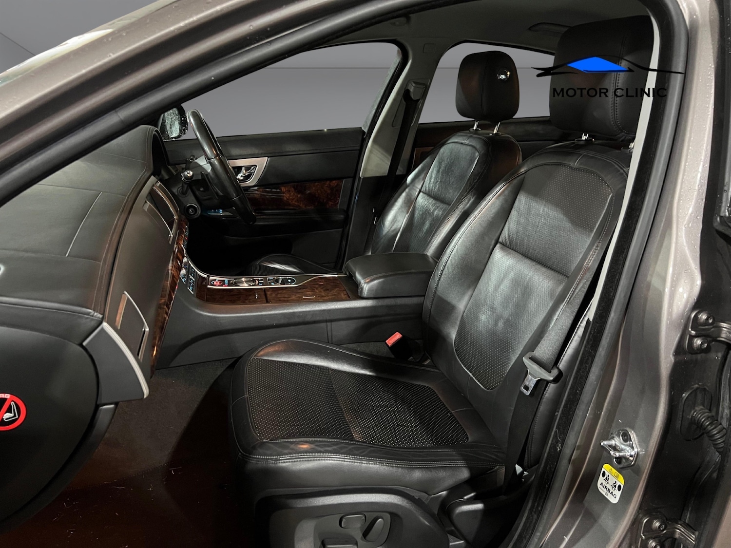 Used Jaguar XF 2010 for sale - 76180791: Photo 10