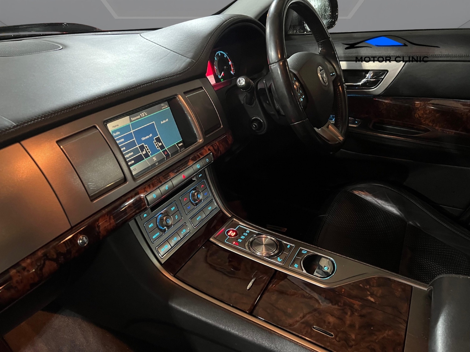 Used Jaguar XF 2010 for sale - 76180791: Photo 11