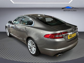Used Jaguar XF 2010 for sale - 76180791: Photo 2