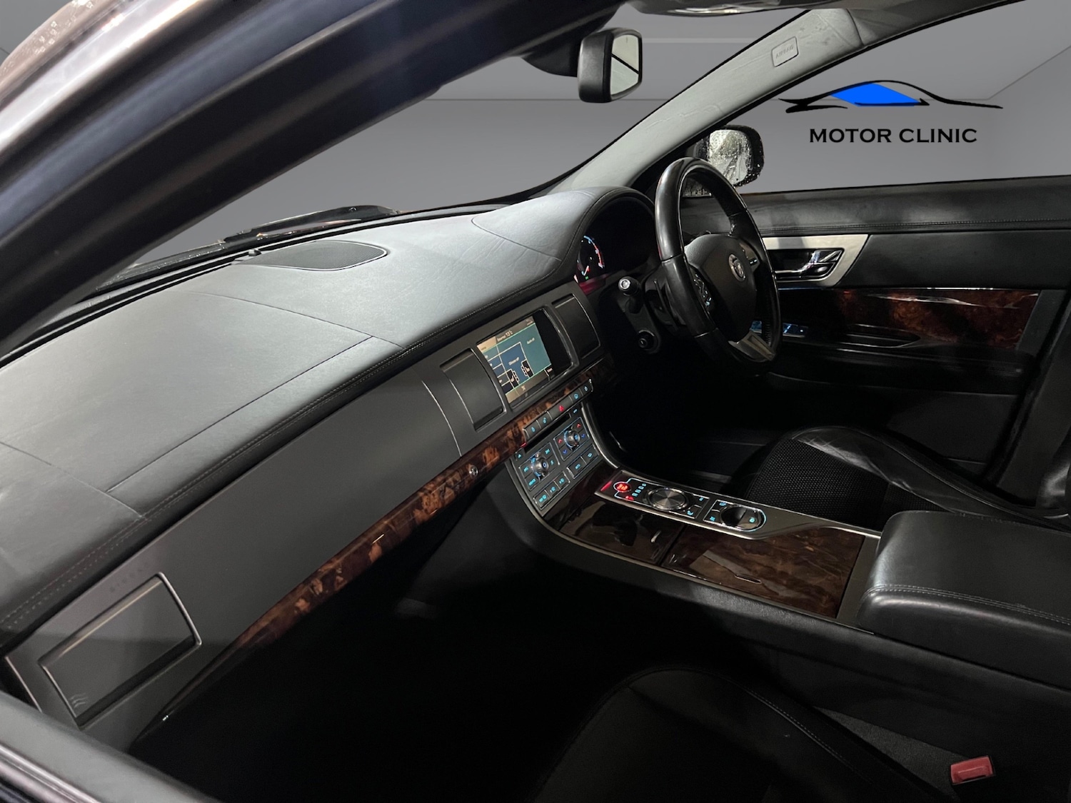 Used Jaguar XF 2010 for sale - 76180791: Photo 9