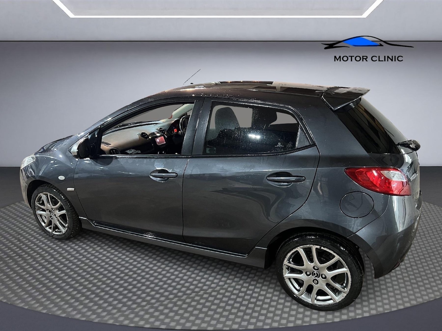 Used Mazda Mazda2 2014 for sale - 77201507: Photo 3