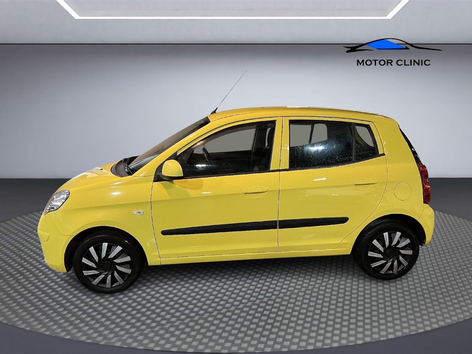 Used Kia Picanto 2010 for sale - 76822045: Photo 2