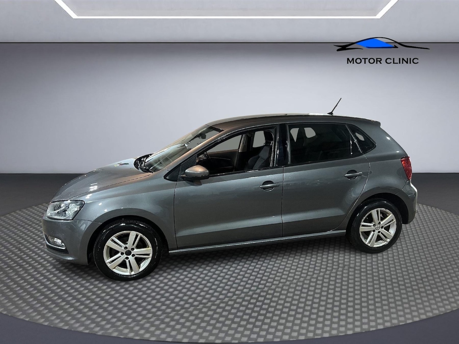 Used Volkswagen Polo 2017 for sale - 77080957: Photo 2