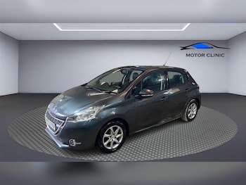 Peugeot - 208
