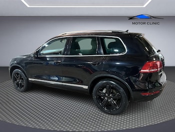 Used Volkswagen Touareg 2012 for sale - 76699719: Photo