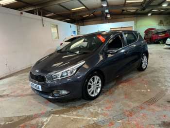 2015 (15) - 1.6 CRDi 3 EcoDynamics 5dr