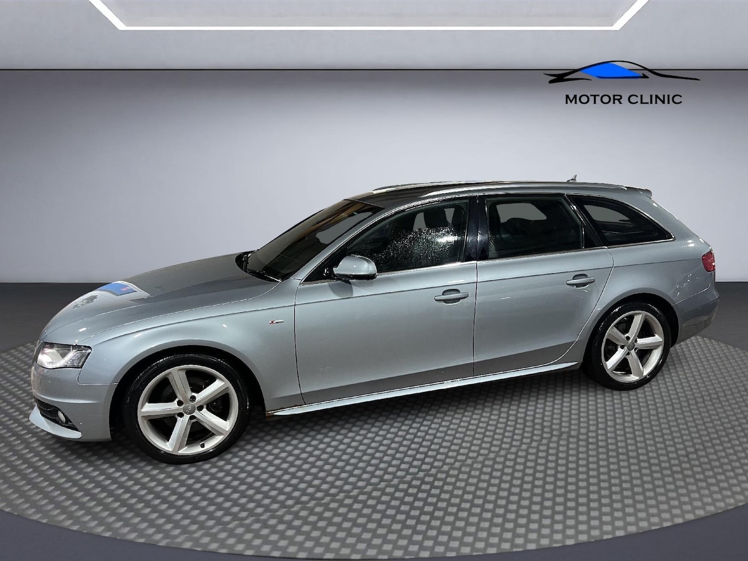 Used Audi A4 2009 for sale - 76799127: Photo 2