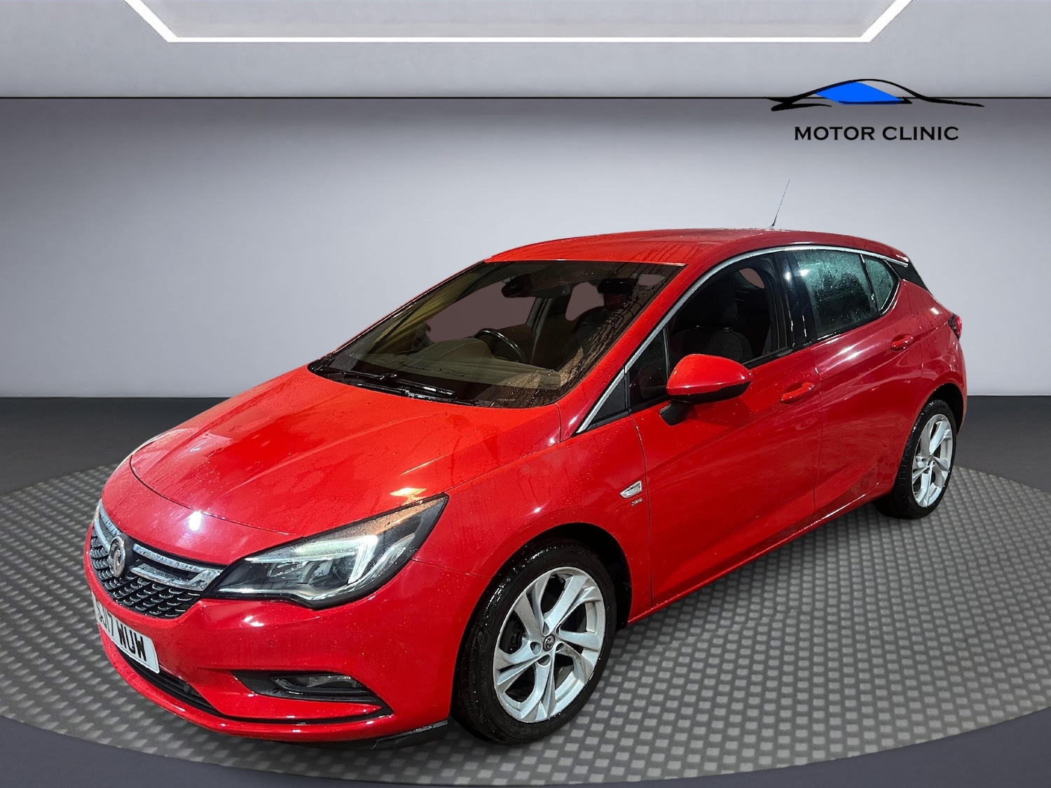 Used Vauxhall Astra 2017 for sale - 76681793: Photo 1