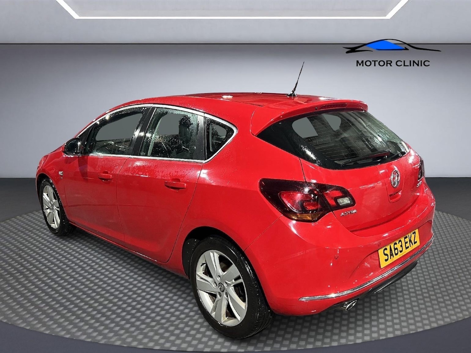Used Vauxhall Astra 2013 for sale - 78071710: Photo 3