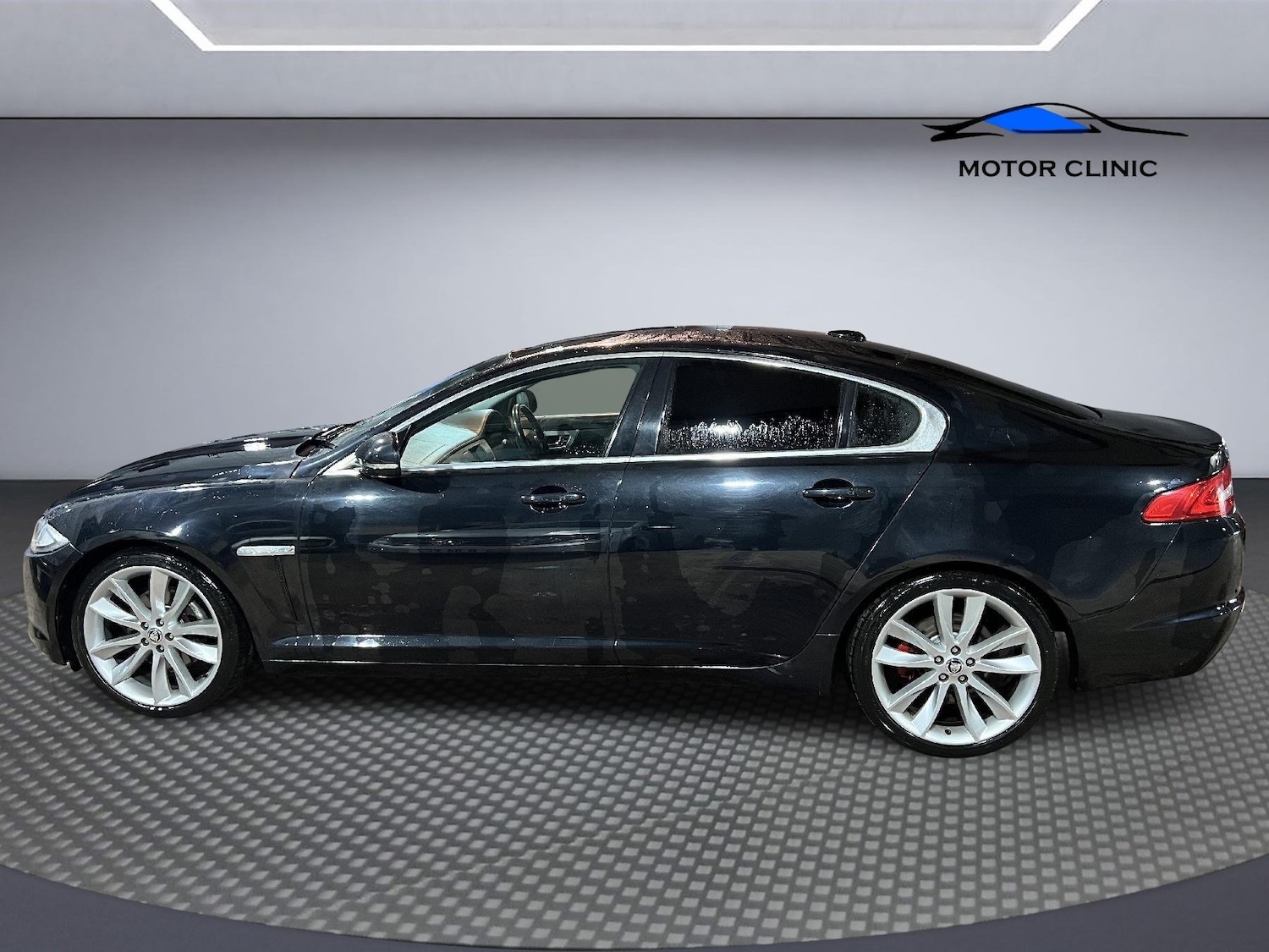 Used Jaguar XF 2011 for sale - 77613094: Photo 2