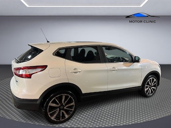 Used Nissan Qashqai 2014 for sale - 76681553: Photo