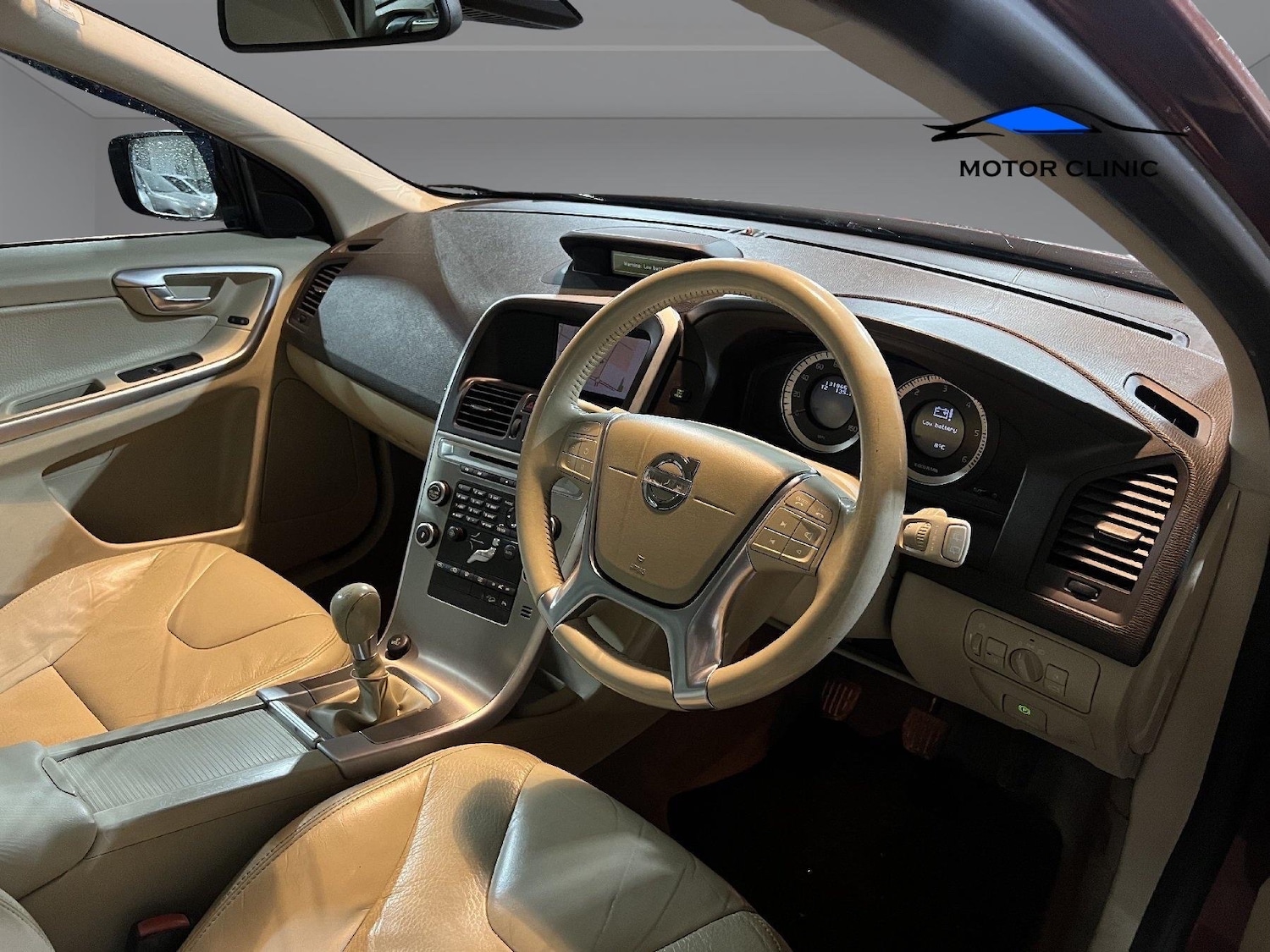 Used Volvo XC60 2010 for sale - 76877395: Photo 10