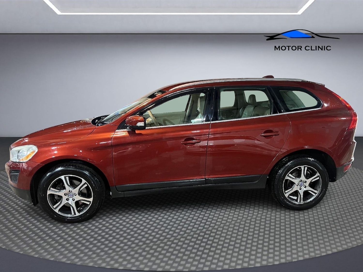 Used Volvo XC60 2010 for sale - 76877395: Photo 2