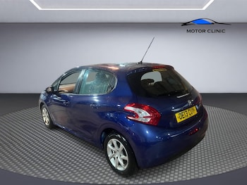 Used Peugeot 208 2013 for sale - 76672670: Photo