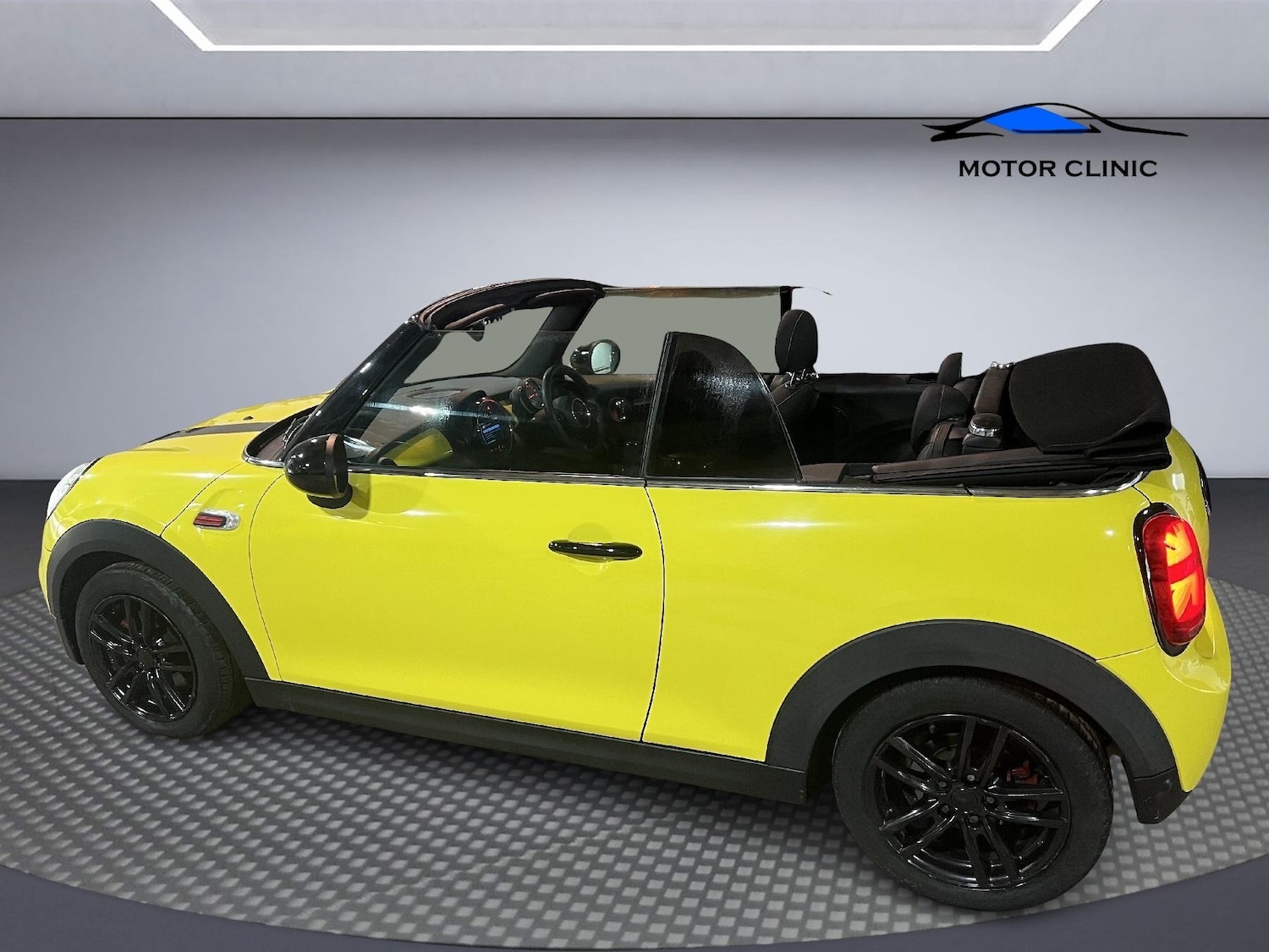 Used MINI Convertible 2019 for sale - 77799544: Photo 13