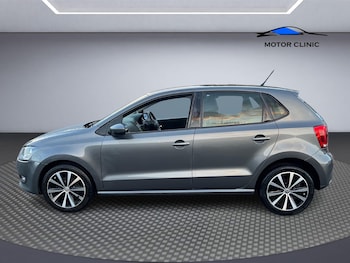 Used Volkswagen Polo 2014 for sale - 75883199: Photo