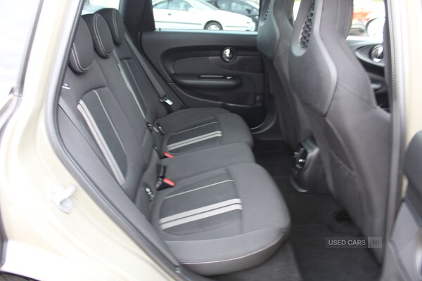 Used MINI Clubman 2018 for sale - 74899464: Photo 25