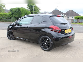 Used Peugeot 208 2017 for sale - 76014052: Photo