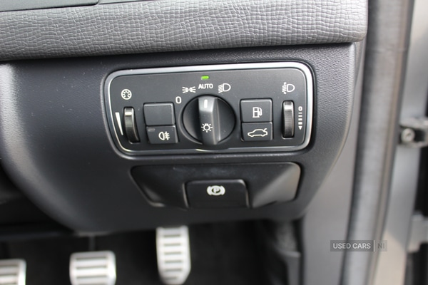 Used Volvo XC60 2015 for sale - 76327516: Photo 28