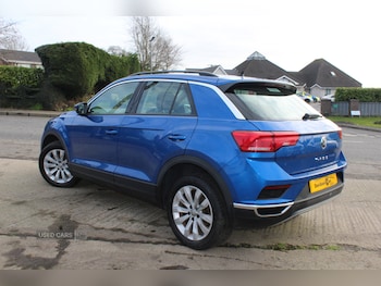 Used Volkswagen T-Roc 2018 for sale - 78405610: Photo