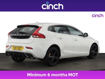 Used Volvo V40 2017 for sale - 75586367: Photo