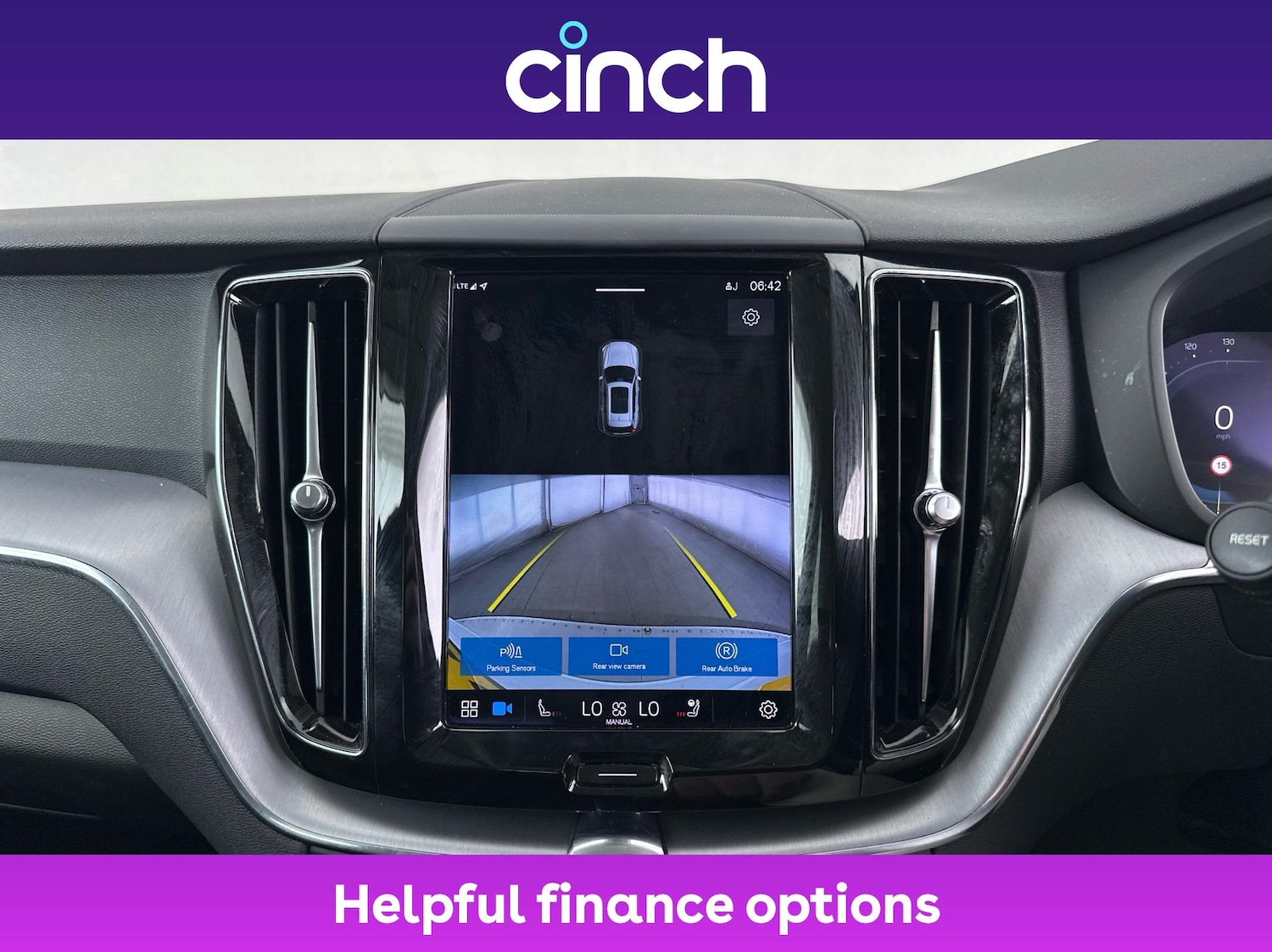 Used Volvo XC60 2022 for sale - 77056107: Photo 35