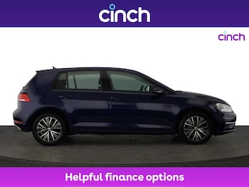 Used Volkswagen Golf 2017 for sale - 76057269: Photo 2