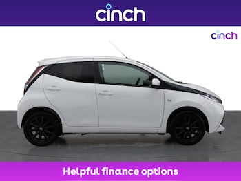 Used Toyota AYGO 2017 for sale - 76420206: Photo