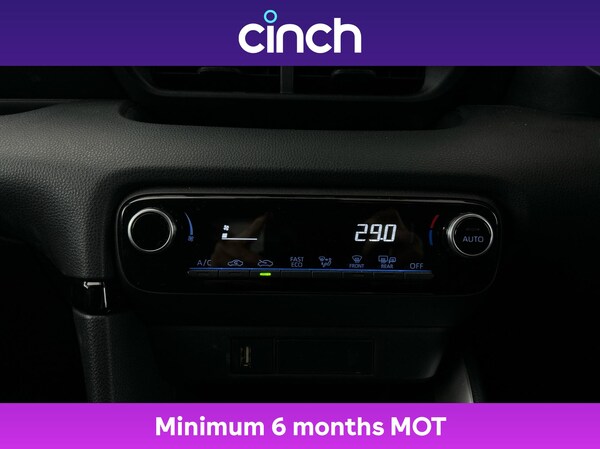 Used Toyota Yaris 2020 for sale - 76217525: Photo 32