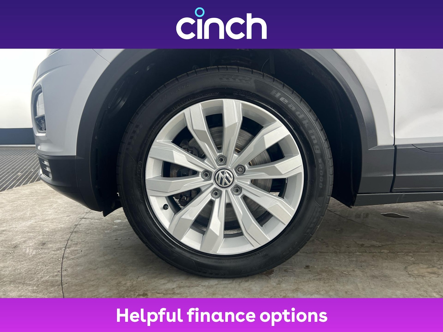 Used Volkswagen T-Roc 2018 for sale - 76468859: Photo 24