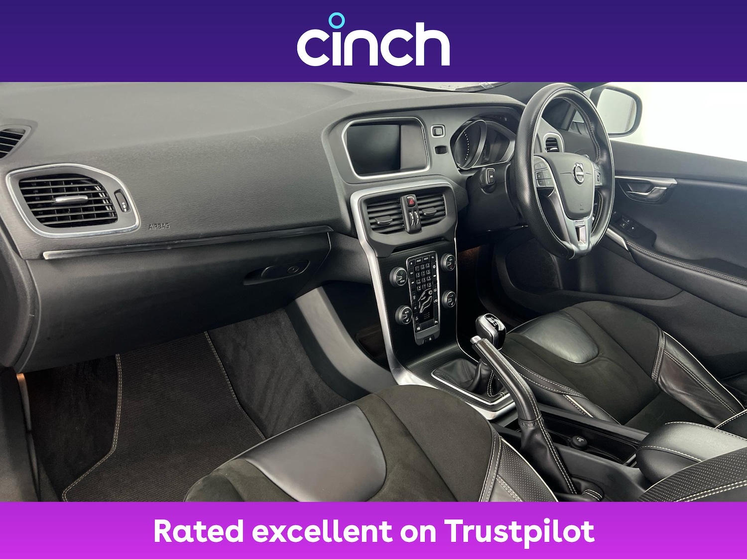 Used Volvo V40 2018 for sale - 76603850: Photo 14