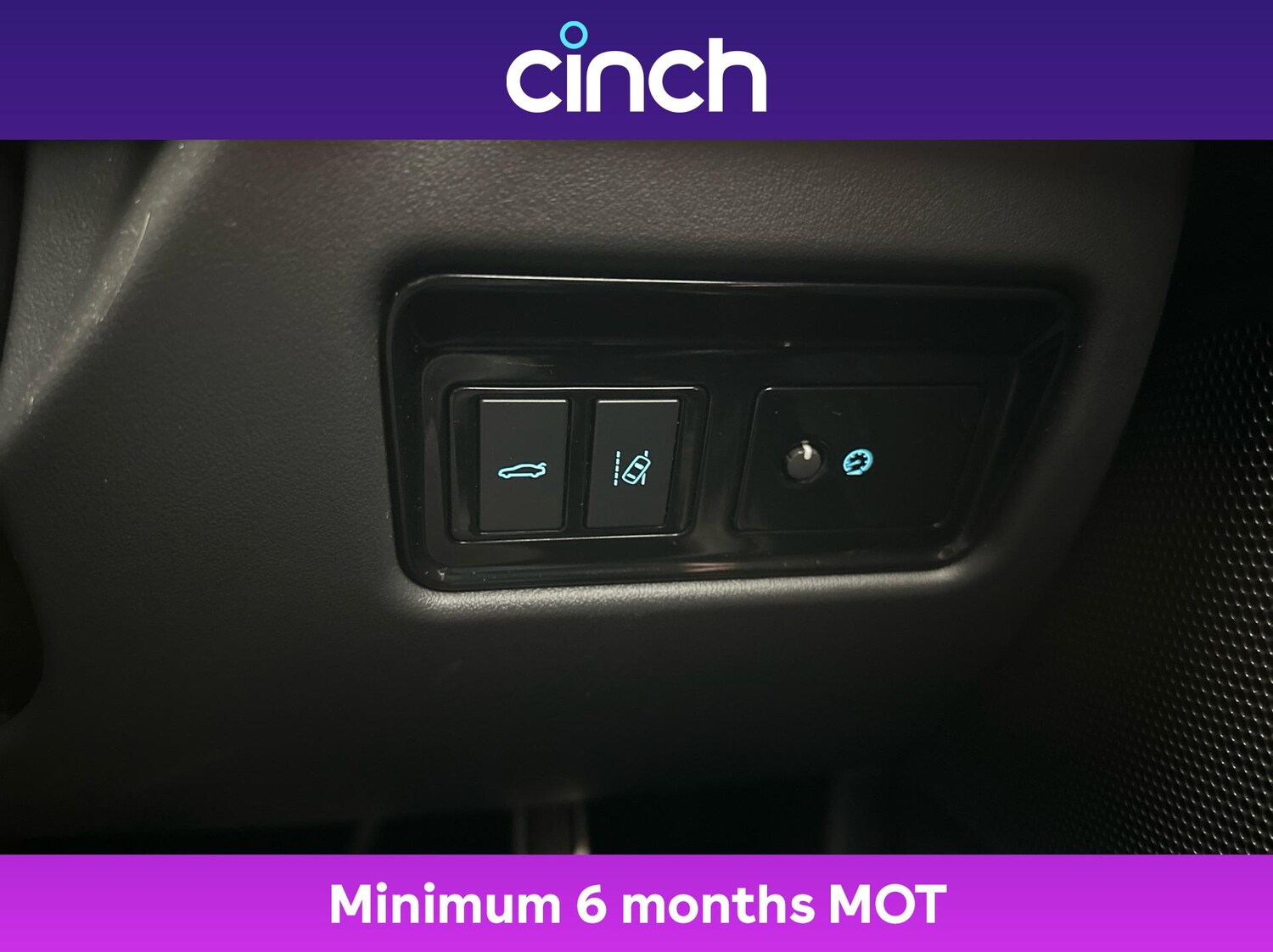 Used Jaguar XE 2019 for sale - 76487246: Photo 31