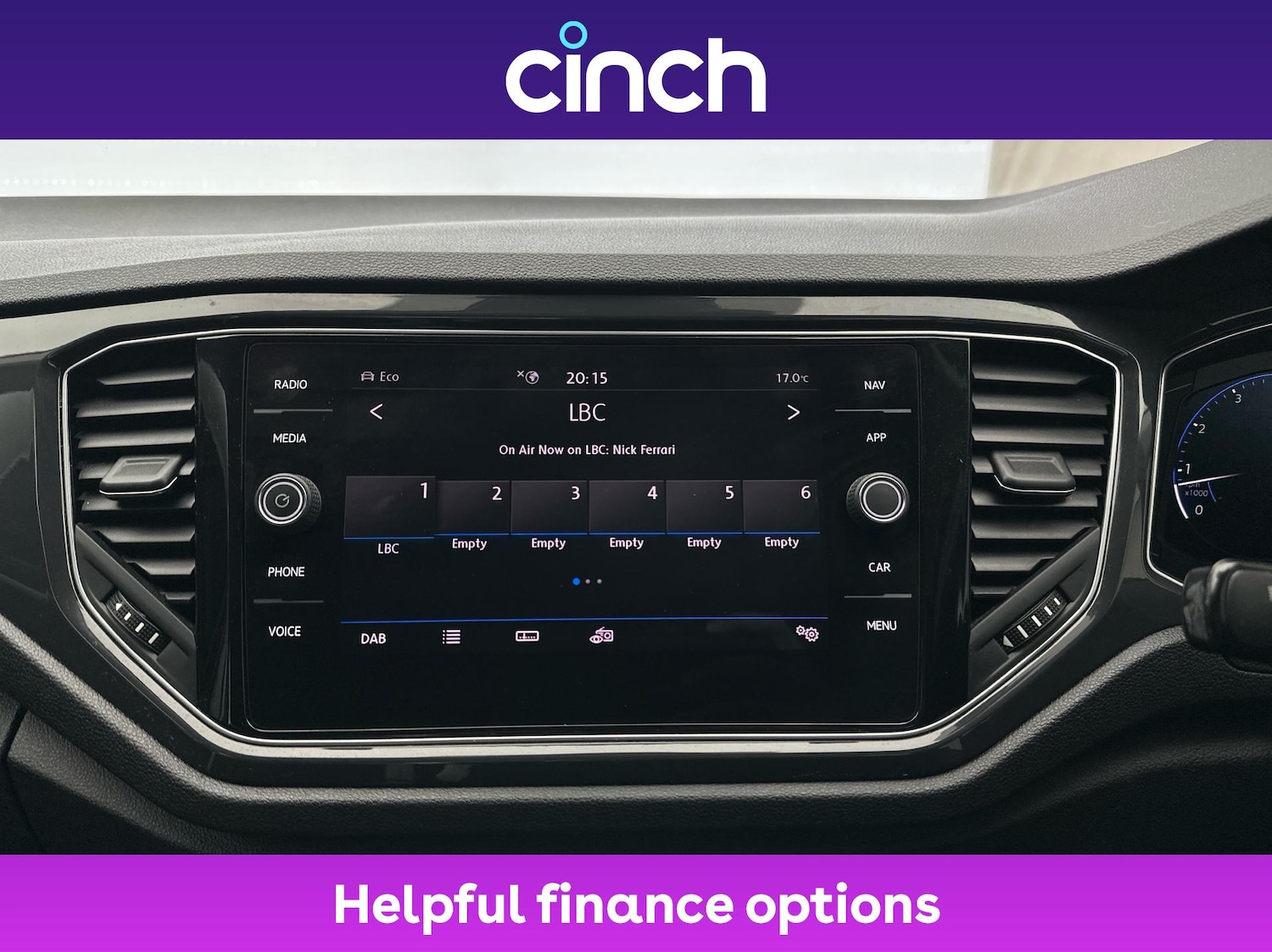 Used Volkswagen T-Roc 2020 for sale - 76304681: Photo 30