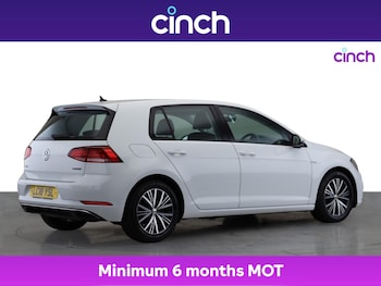 Used Volkswagen Golf 2018 for sale - 75685554: Photo