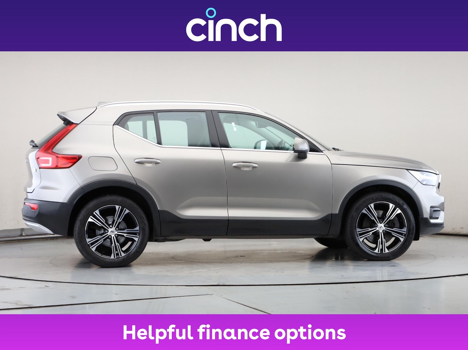 Used Volvo XC40 2020 for sale - 76685447: Photo 2