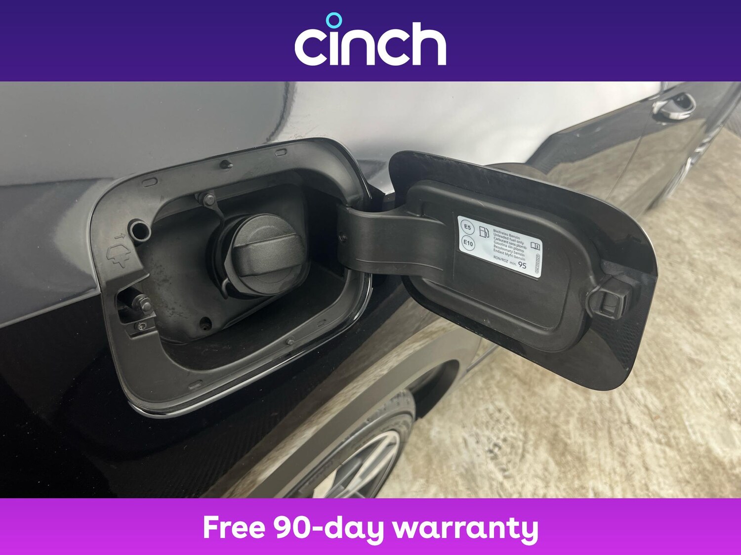 Used Volkswagen T-Roc 2021 for sale - 76534890: Photo 29