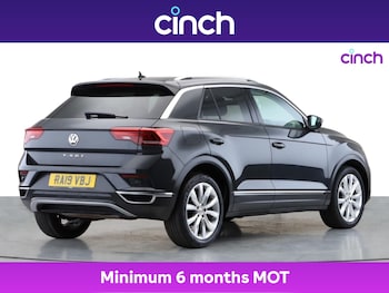 Used Volkswagen T-Roc 2019 for sale - 75586324: Photo