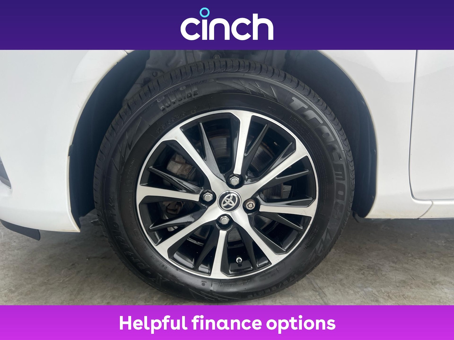 Used Toyota Yaris 2018 for sale - 76324302: Photo 24