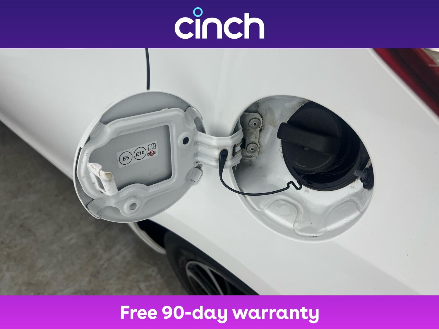 Used Toyota Yaris 2018 for sale - 76324302: Photo 29