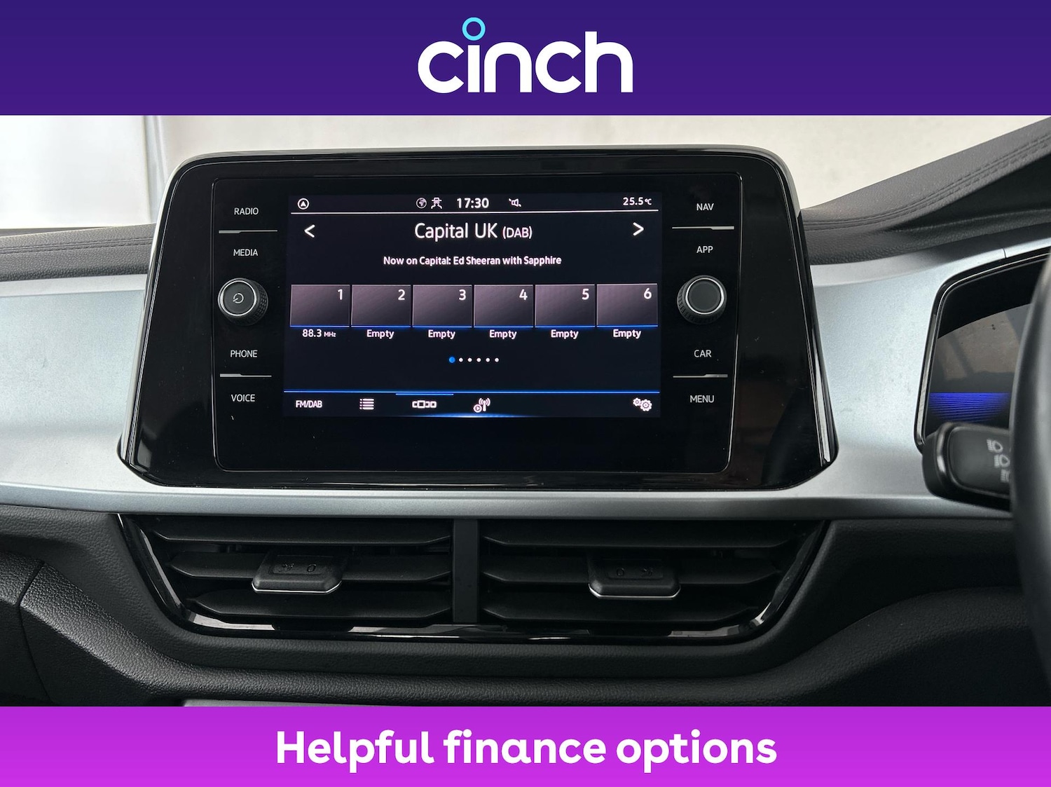 Used Volkswagen T-Roc 2023 for sale - 76895997: Photo 17