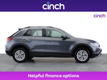Used Volkswagen T-Roc 2023 for sale - 76041371: Photo 2