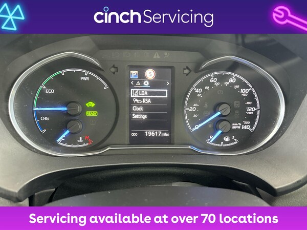 Used Toyota Yaris 2018 for sale - 76292705: Photo 18