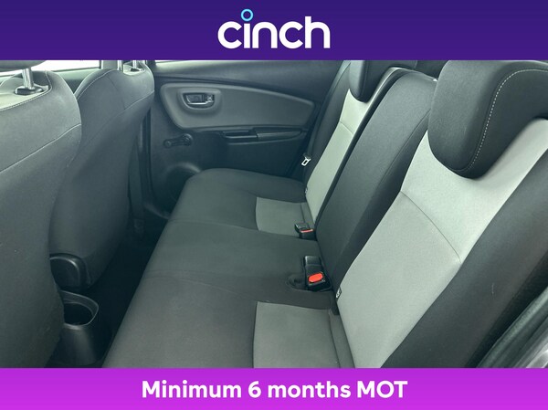 Used Toyota Yaris 2018 for sale - 76292705: Photo 20