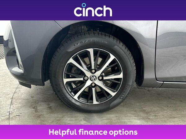 Used Toyota Yaris 2018 for sale - 76292705: Photo 24
