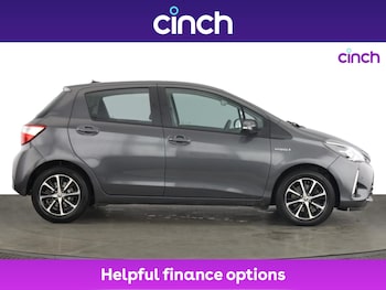 Used Toyota Yaris 2018 for sale - 76292705: Photo 2
