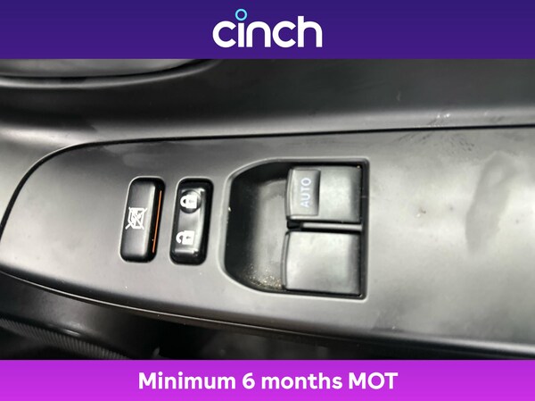 Used Toyota Yaris 2018 for sale - 76292705: Photo 37